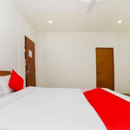 Oyo 40893 Hotel Lotus Guwahati Ngoại thất bức ảnh