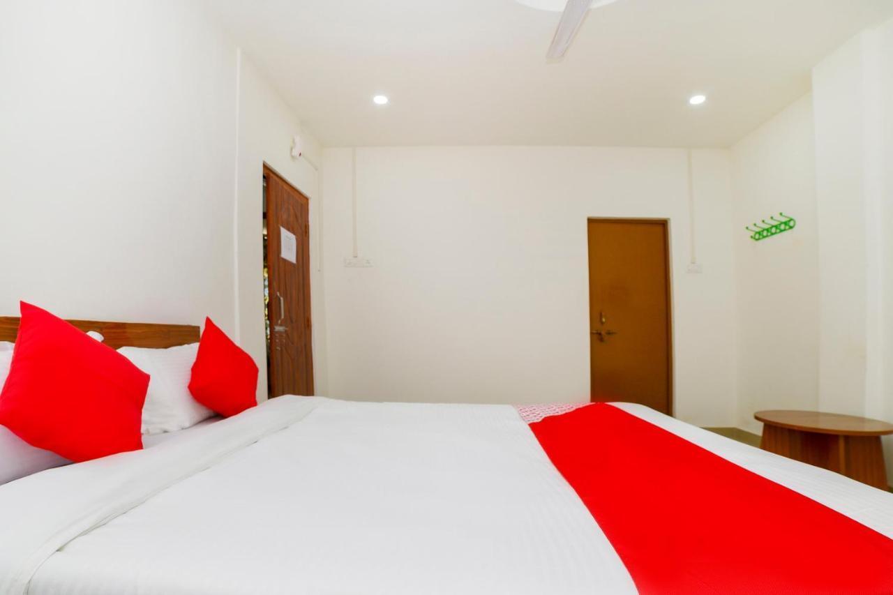 Oyo 40893 Hotel Lotus Guwahati Ngoại thất bức ảnh