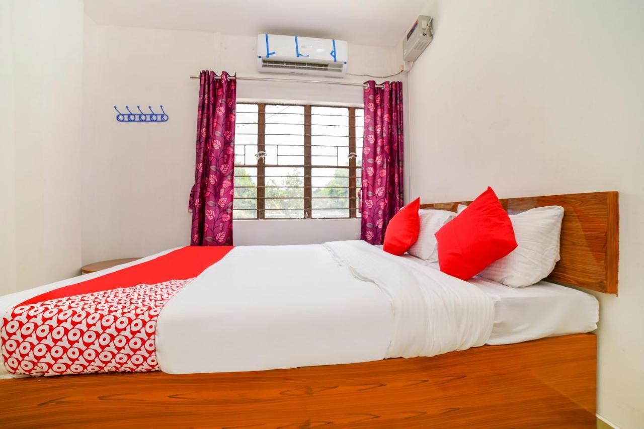 Oyo 40893 Hotel Lotus Guwahati Ngoại thất bức ảnh