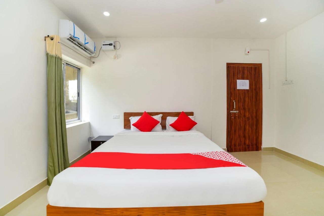 Oyo 40893 Hotel Lotus Guwahati Ngoại thất bức ảnh