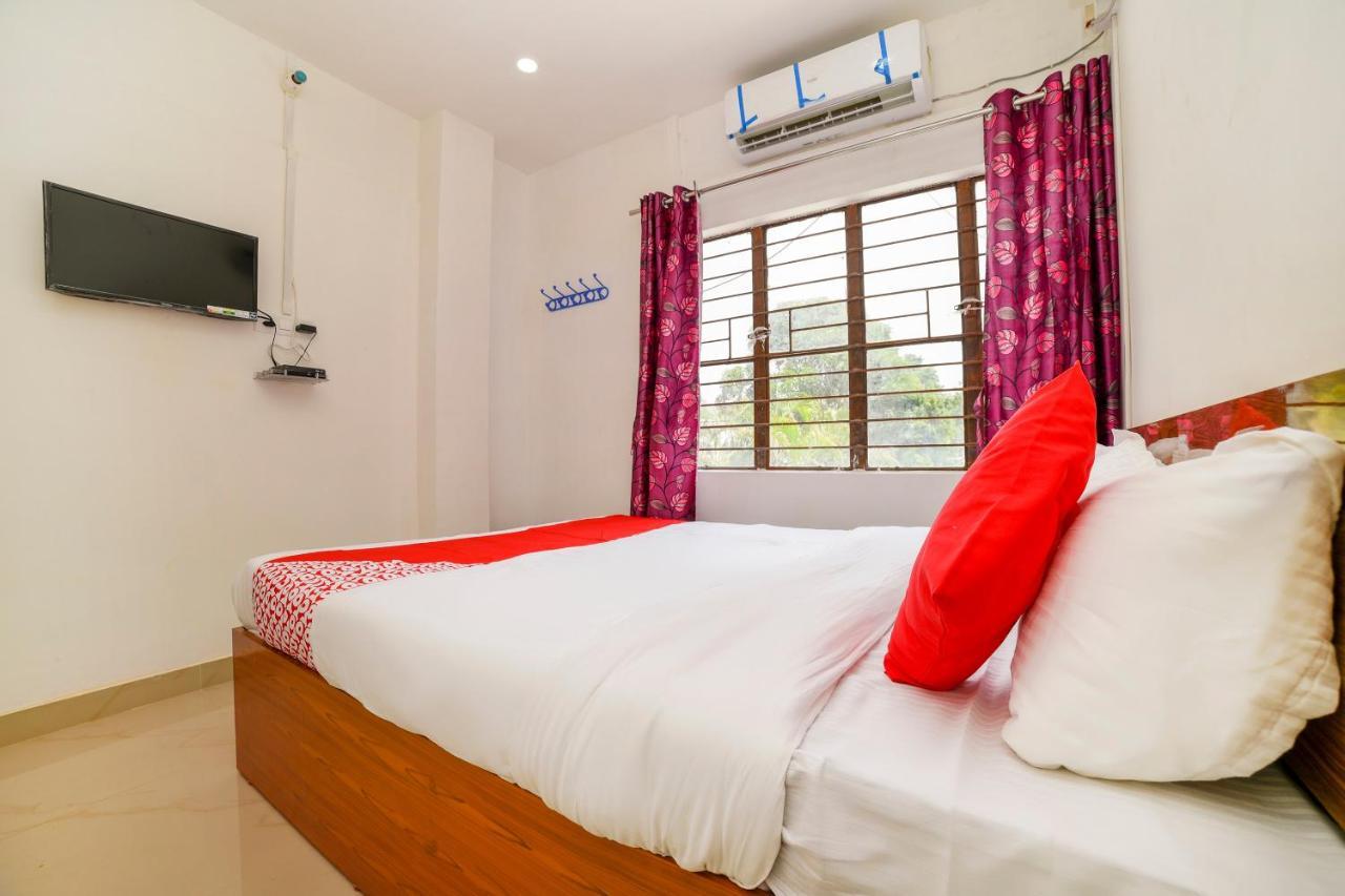 Oyo 40893 Hotel Lotus Guwahati Ngoại thất bức ảnh