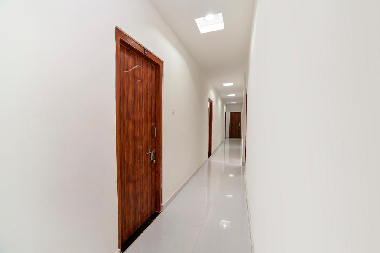 Oyo 40893 Hotel Lotus Guwahati Ngoại thất bức ảnh