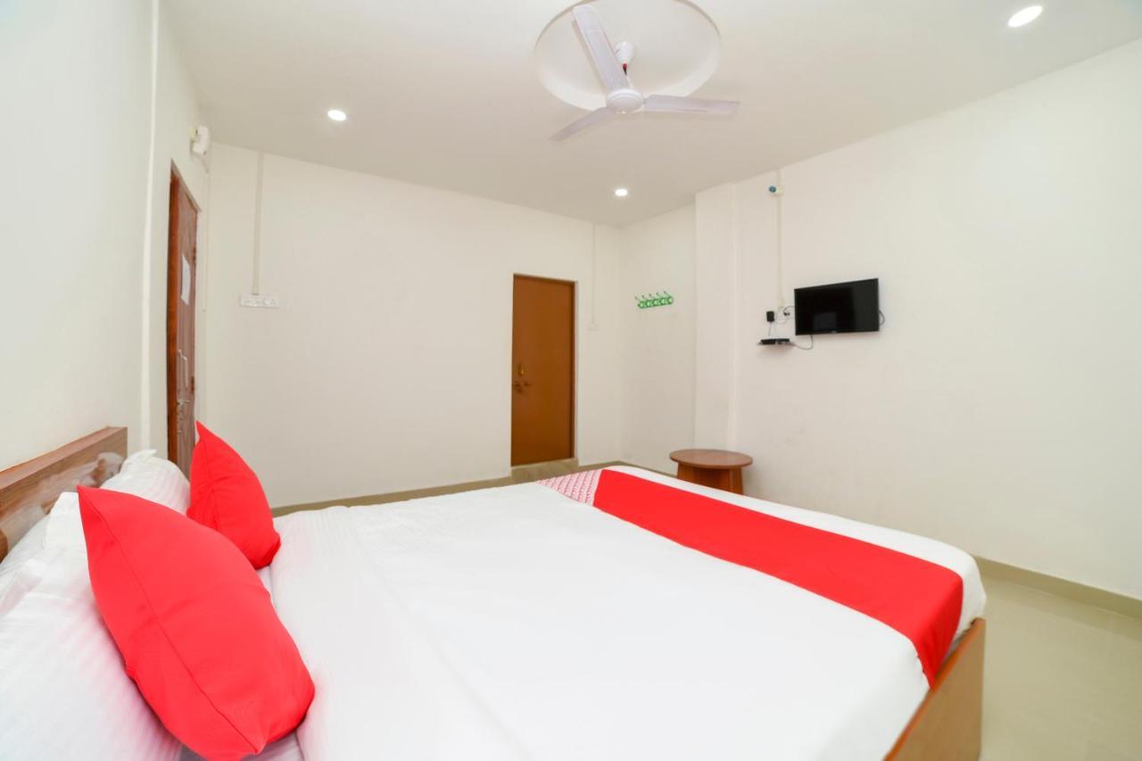 Oyo 40893 Hotel Lotus Guwahati Ngoại thất bức ảnh