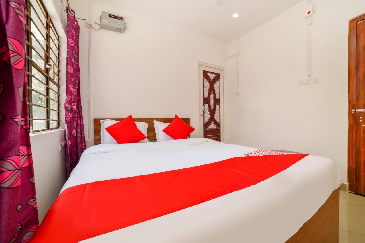 Oyo 40893 Hotel Lotus Guwahati Ngoại thất bức ảnh