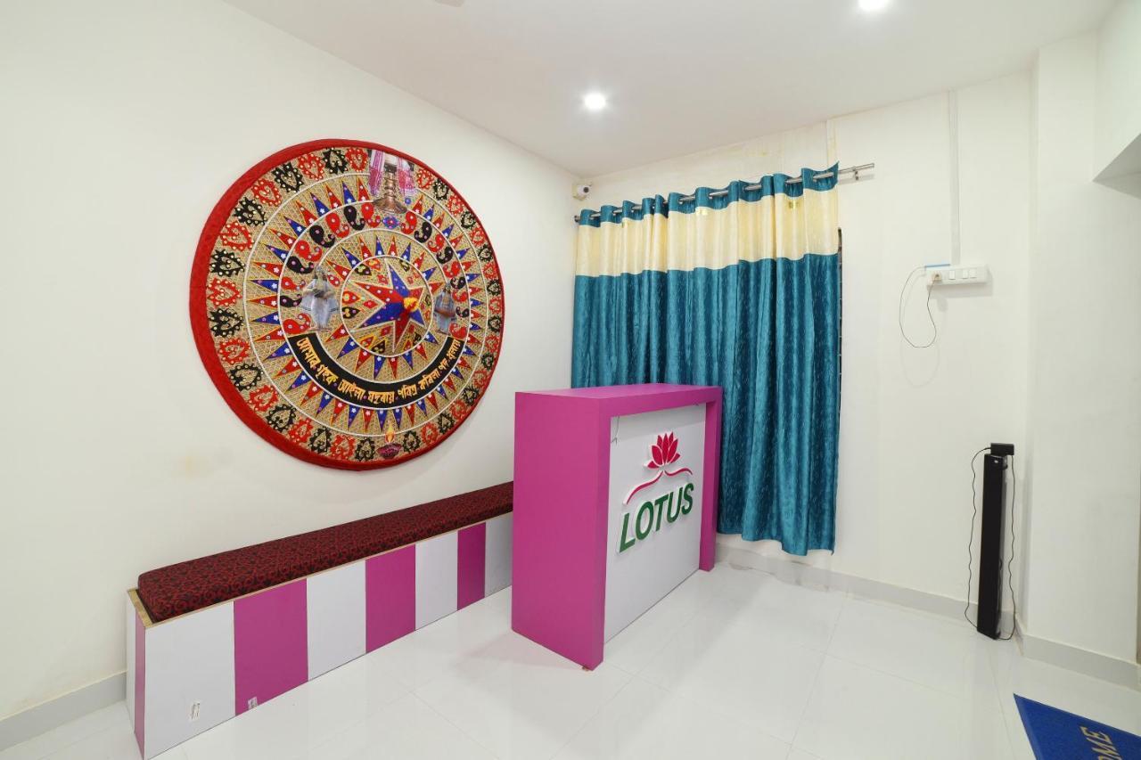 Oyo 40893 Hotel Lotus Guwahati Ngoại thất bức ảnh